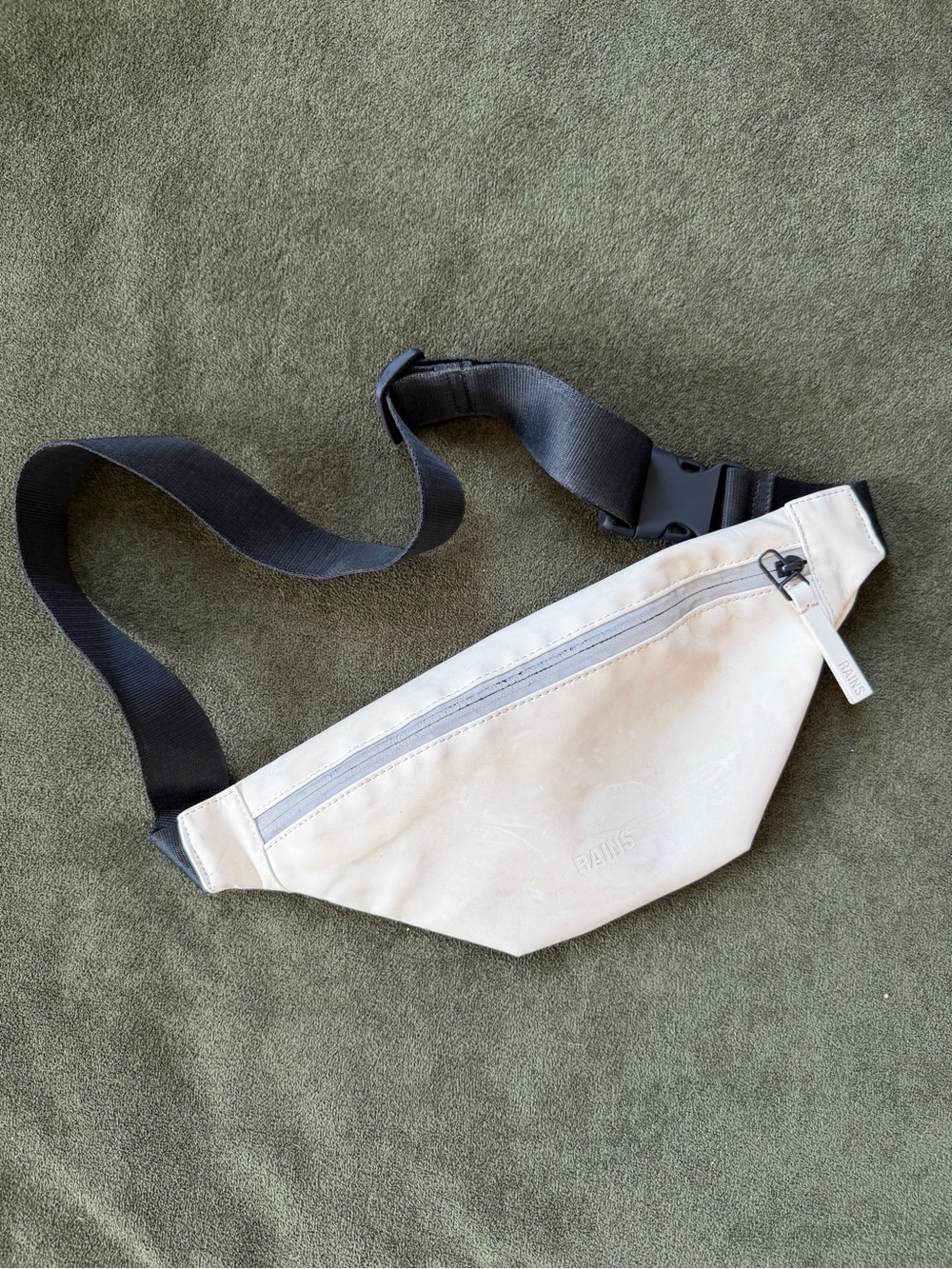 Rains Off White Waterproof Belt Bag with Black Strap